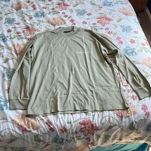 NWT Men’s Essentials long sleeve Tee in mint - M